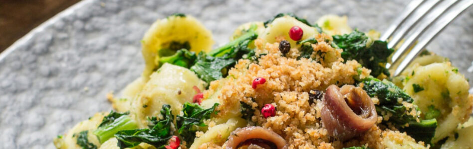 Salento food tour tasting Italian pasta with broccoli rabe